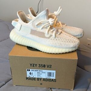 Adidas Yeezy Boost 350 size 6.5